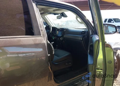 2022 Toyota 4Runner Trd Off Road Premium z USA, uszkodzony, nr VIN JTERU5JRXN6033741